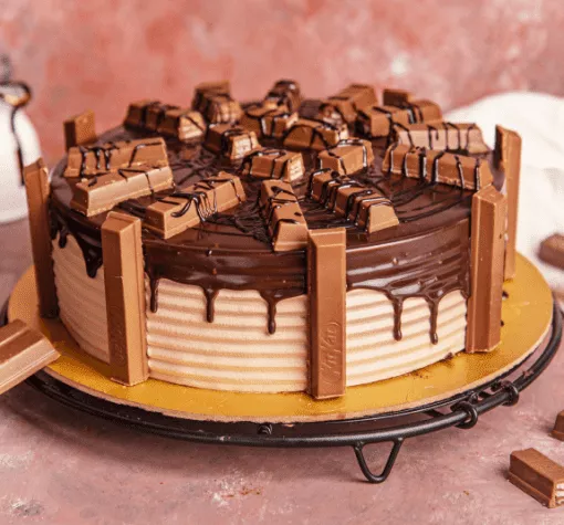 KitKat Flavour Cake
