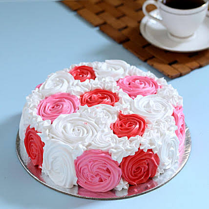 Lovely Roses Cream Cake
