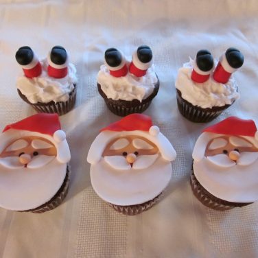 Santa Theme Cupcakes [6]