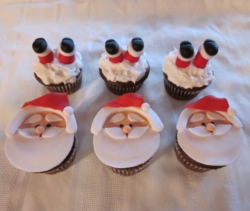 Santa Theme Cupcakes [6]